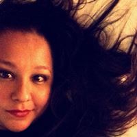 Chrissy Howell Photo 5