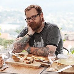 Adam Pearson Photo 37