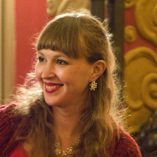 Julie Pelletier Photo 28