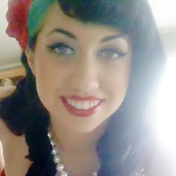 Meg Johnson Photo 38