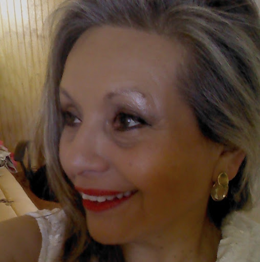 Carmen Molina Photo 13