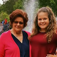 Linda Lowery Photo 30