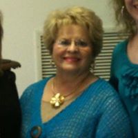 Sue Spencer Photo 33