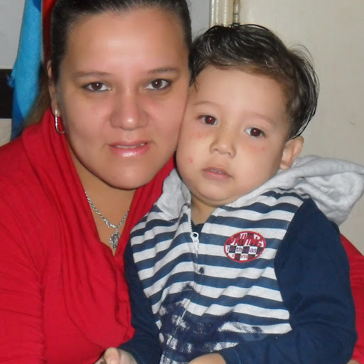 Sara Benitez Photo 14