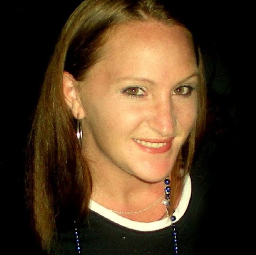 Jennifer Hummel Photo 19