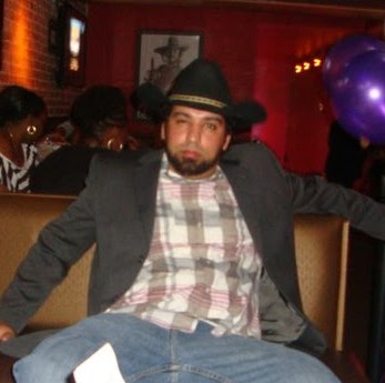 Roberto Lopez Photo 9