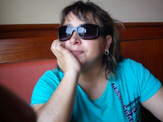 Julie Vargas Photo 34