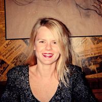 Elizabeth Ebert Photo 31