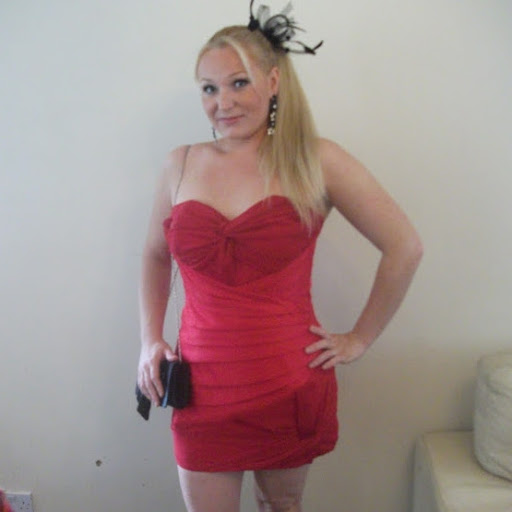 Danielle Todd Photo 22