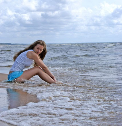Debra Romero Photo 29