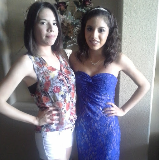 Lillian Martinez Photo 19