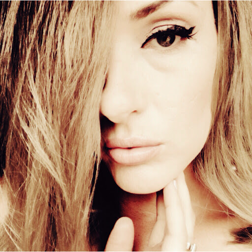 Aimee King Photo 10