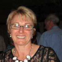 Elizabeth Bevan Photo 18