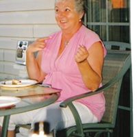 Janet Currie Photo 35