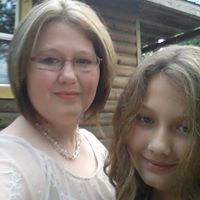 Stephanie Clemons Photo 14