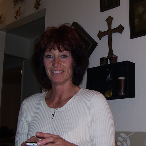 Carrie Mccool Photo 1