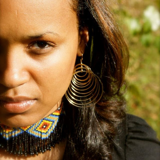 Christina Pitts Photo 37