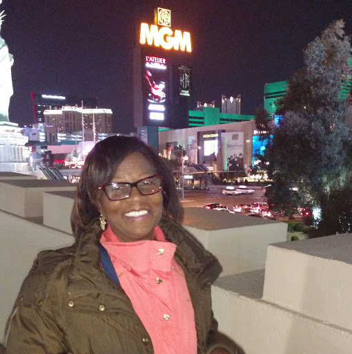 Claudine Davis Photo 6