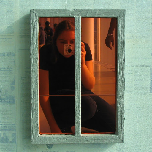 Amanda Hughes Photo 15
