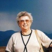 Elizabeth Hawk Photo 12
