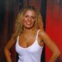 Kathryn Hunt Photo 26