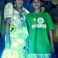 Joey Gloria Photo 13