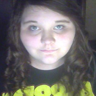 Stephanie Loving Photo 12