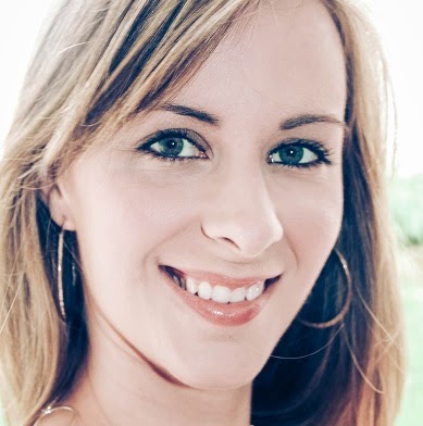 Amy Britton Photo 30
