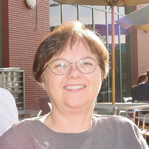 Charlotte Nelson Photo 19