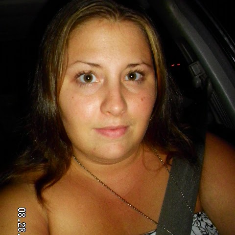 Stephanie Hendricks Photo 30