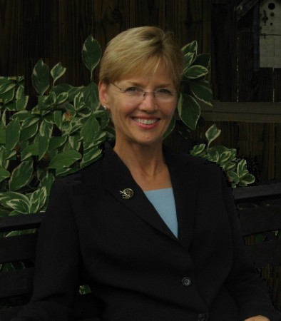 Karen Sutton Photo 4