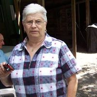 April Lowery Photo 22