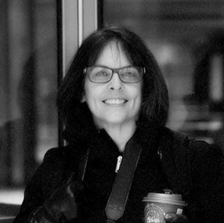 Vicky Burns Photo 30