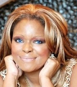 Jacqueline Smith Photo 18