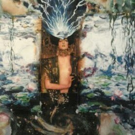 Cynthia Simons Photo 5