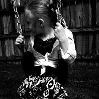 Kristen Farris Photo 13