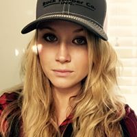 Carly Everett Photo 2