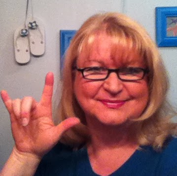 Shelley Williams Photo 26