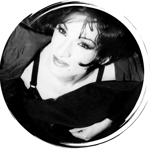 Paula Berry Photo 32