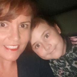 Gillian Lewis Photo 11