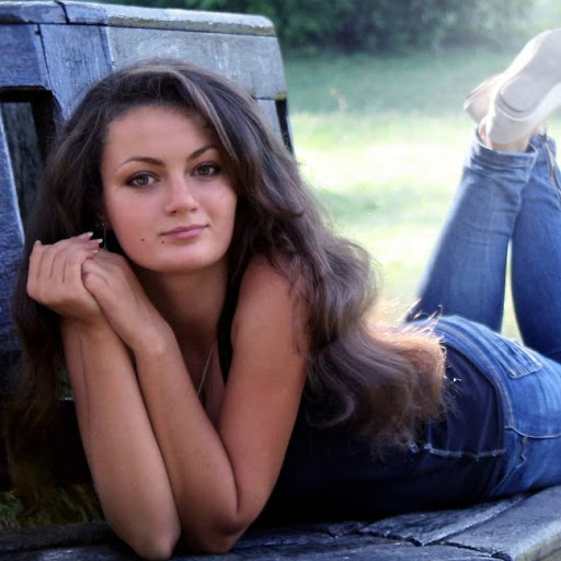 Jacqueline Walker Photo 12