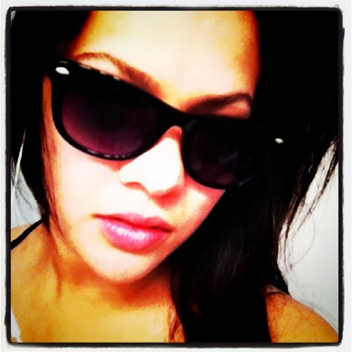 Frances Alvarez Photo 28