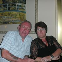 Elaine Bond Photo 6