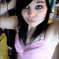 Sarah Young Photo 21