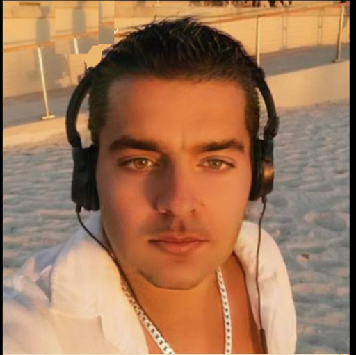 Raphael Lopez Photo 12