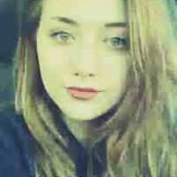 Sarah Hurley Photo 19
