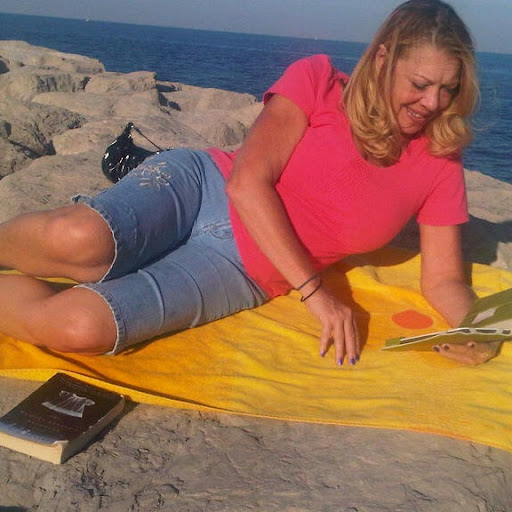 Debbie Sterling Photo 40