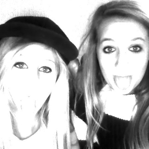 Megan Holmes Photo 11