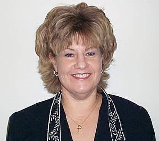 Sharon Simmons Photo 17
