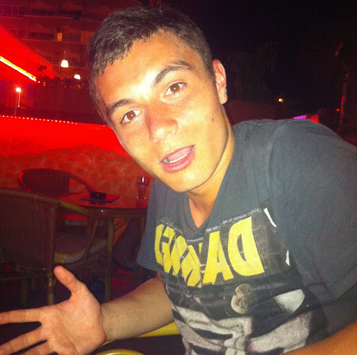 Will Garrett Photo 34